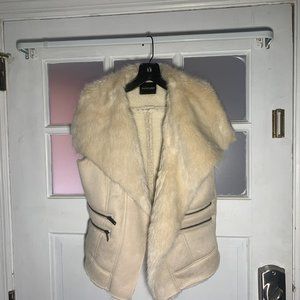 Dolce Cabo Cream Faux Fur Vest